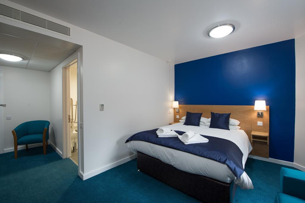 Lilleshall House & Gardens And Lilleshall National Sports Centre 部屋 写真